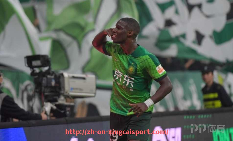 杏彩体育-世俱杯比赛期间球迷违禁品清单的制定及执行情况