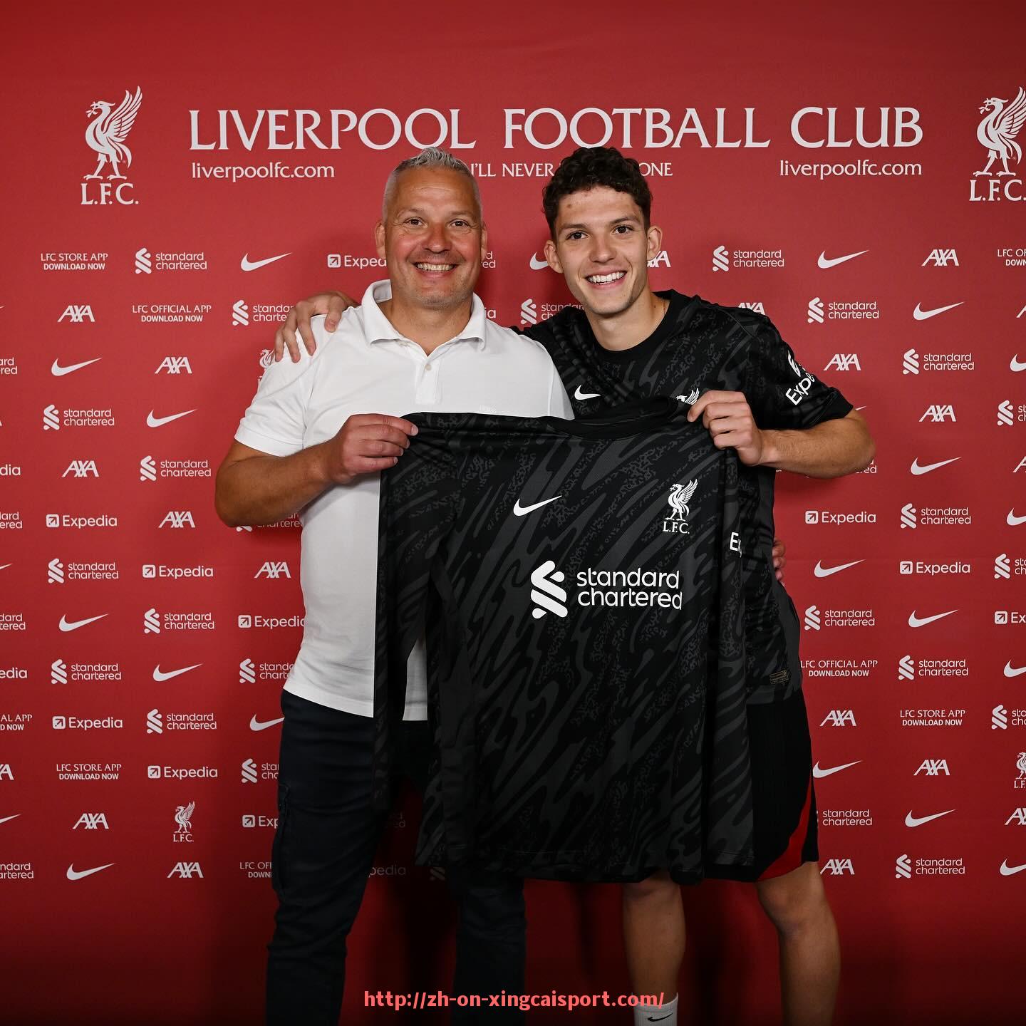 杏彩体育-世俱杯球员射门效率测评：机会把握率与技术稳定性对比